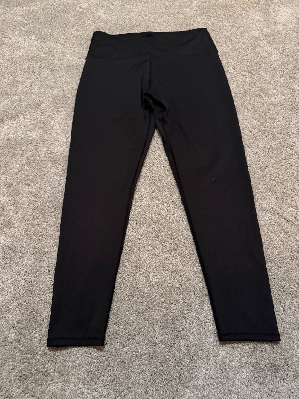 Black yoga pants